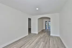 8410 Lava Pl, Tampa, FL 33615 - Photo 23