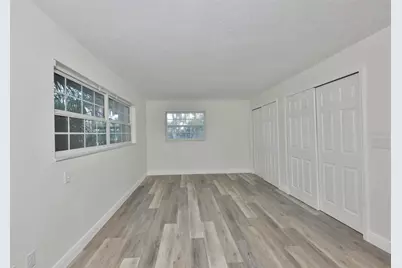 8410 Lava Place, Tampa, FL 33615 - Photo 21
