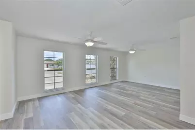 8410 Lava Place, Tampa, FL 33615 - Photo 15