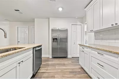 8410 Lava Place, Tampa, FL 33615 - Photo 15