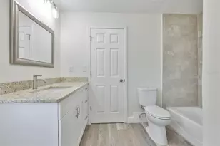 8410 Lava Pl, Tampa, FL 33615 - Photo 29