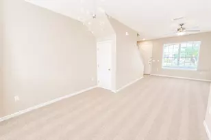 12719 Country Brook Ln, Tampa, FL 33625 - Photo 5