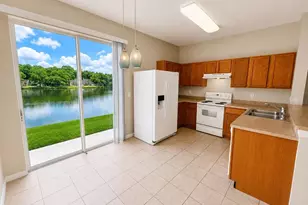 12719 Country Brook Ln, Tampa, FL 33625 - Photo 7
