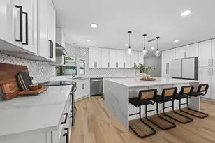 1461 87th Ave N, Saint Petersburg, FL 33702 - Photo 11
