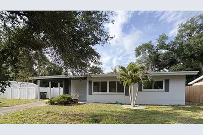 10543 51st Terrace N, Saint Petersburg, FL 33708 - Photo 1
