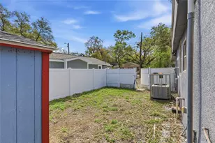 920 E Annie St, Tampa, FL 33612 - Photo 9