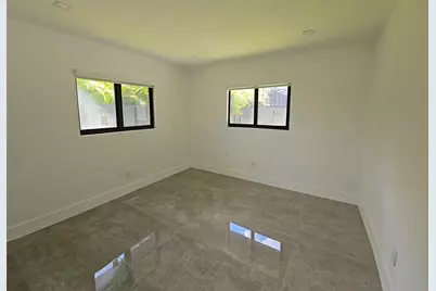 112 Bayshore Drive, Cape Coral, FL 33904 - Photo 15