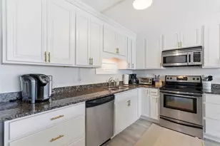5800 Hollywood Blvd, Sarasota, FL 34231 - Photo 9