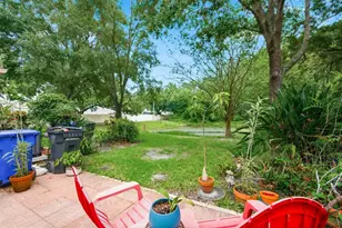14219 Wellesley Dr, Tampa, FL 33624 - Photo 37