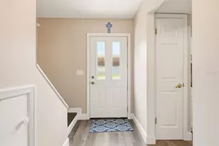 14219 Wellesley Dr, Tampa, FL 33624 - Photo 5