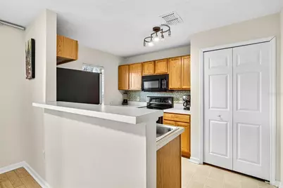 4656 Ashburn Square Drive, Tampa, FL 33610 - Photo 11