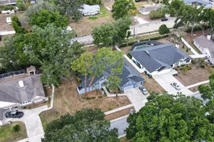 144 Barrington Dr, Brandon, FL 33511 - Photo 7