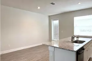 15084 Caravan Ave, Odessa, FL 33556 - Photo 9