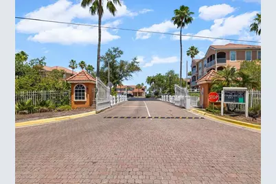 5000 Culbreath Key Way #9-215, Tampa, FL 33611 - Photo 5
