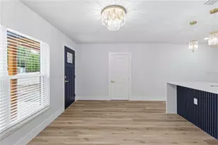 10003 N 24th St, Tampa, FL 33612 - Photo 7