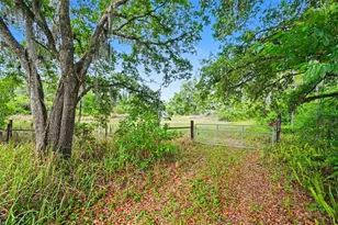 4103 Stanley Rd, Plant City, FL 33565 - Photo 1