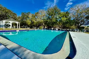 8651 10th St N, Saint Petersburg, FL 33702 - Photo 29