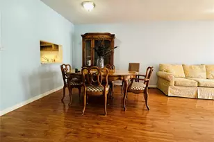 8651 10th St N, Saint Petersburg, FL 33702 - Photo 9
