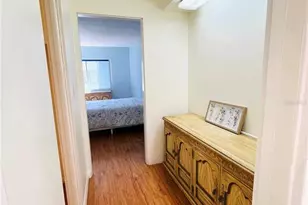 8651 10th St N, Saint Petersburg, FL 33702 - Photo 17