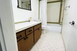 8651 10th St N, Saint Petersburg, FL 33702 - Photo 19