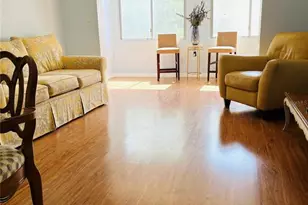 8651 10th St N, Saint Petersburg, FL 33702 - Photo 9
