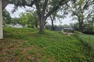2017 N 61st St, Tampa, FL 33619 - Photo 21