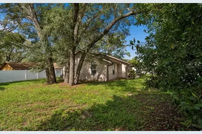 1812 Poinsettia Avenue, Tarpon Springs, FL 34689 - Photo 53