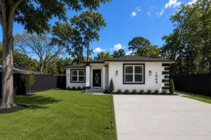 1064 Monroe Ave, Brooksville, FL 34604 - Photo 1