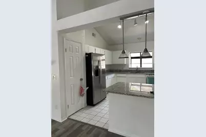5106 Stonehurst Road, Tampa, FL 33647 - Photo 3