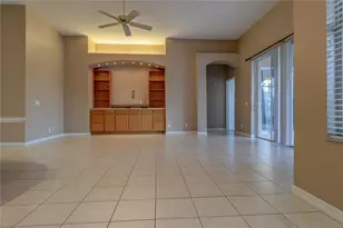 10215 Evergreen Hill Dr, Tampa, FL 33647 - Photo 11