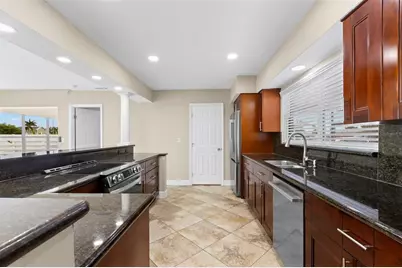 708 Sunset Cove, Madeira Beach, FL 33708 - Photo 9