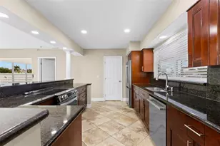 708 Sunset Cove, Madeira Beach, FL 33708 - Photo 9