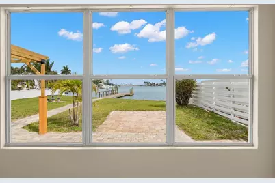 708 Sunset Cove, Madeira Beach, FL 33708 - Photo 19