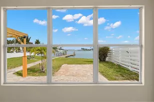 708 Sunset Cove, Madeira Beach, FL 33708 - Photo 17