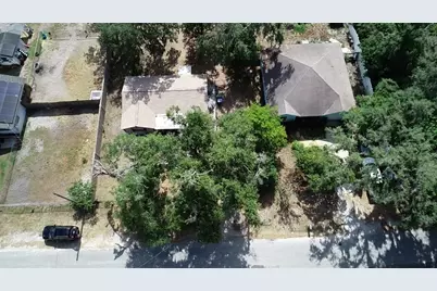2831 N Valrico Road, Seffner, FL 33584 - Photo 17