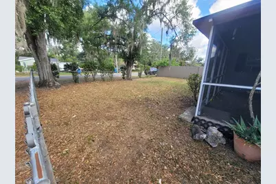 2831 N Valrico Road, Seffner, FL 33584 - Photo 15