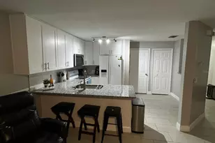 8423 Edgewater Pl Blvd, Tampa, FL 33615 - Photo 9