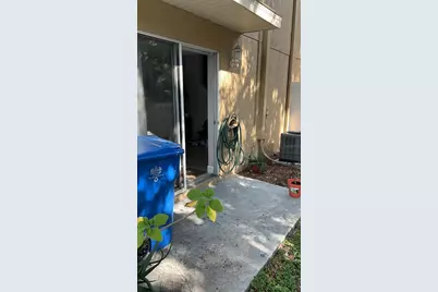 8423 Edgewater Place Boulevard, Tampa, FL 33615 - Photo 5