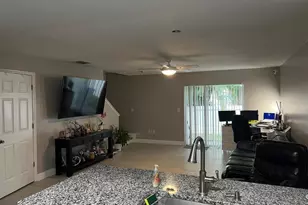8423 Edgewater Pl Blvd, Tampa, FL 33615 - Photo 3