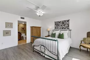 7665 Sun Island Dr S, South Pasadena, FL 33707 - Photo 19