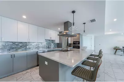 15 Avalon Street #401, Clearwater Beach, FL 33767 - Photo 11