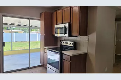 10385 111th Place, Largo, FL 33773 - Photo 11