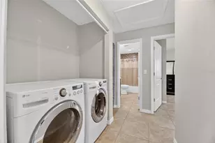2078 Shadow Pine Dr, Brandon, FL 33511 - Photo 31