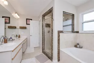 1227 Rainbrook Cir, Valrico, FL 33596 - Photo 23