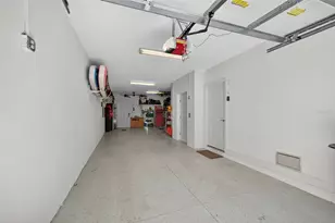 6080 Moorings Dr S, Saint Petersburg, FL 33712 - Photo 23