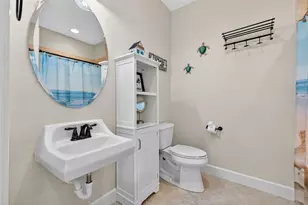 6080 Moorings Dr S, Saint Petersburg, FL 33712 - Photo 19