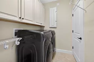 6080 Moorings Dr S, Saint Petersburg, FL 33712 - Photo 21