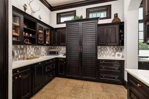 200 Brightwaters Blvd NE, Saint Petersburg, FL 33704 - Photo 19