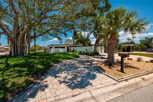 302 41st Ave, Saint Pete Beach, FL 33706 - Photo 7