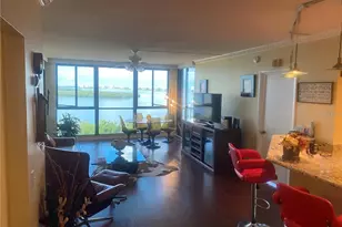 7100 Sunshine Skyway Ln S, Saint Petersburg, FL 33711 - Photo 5